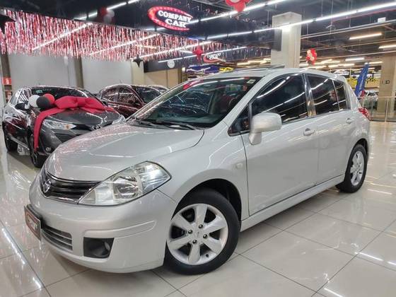 NISSAN TIIDA 1.8 SL 16V FLEX 4P MANUAL